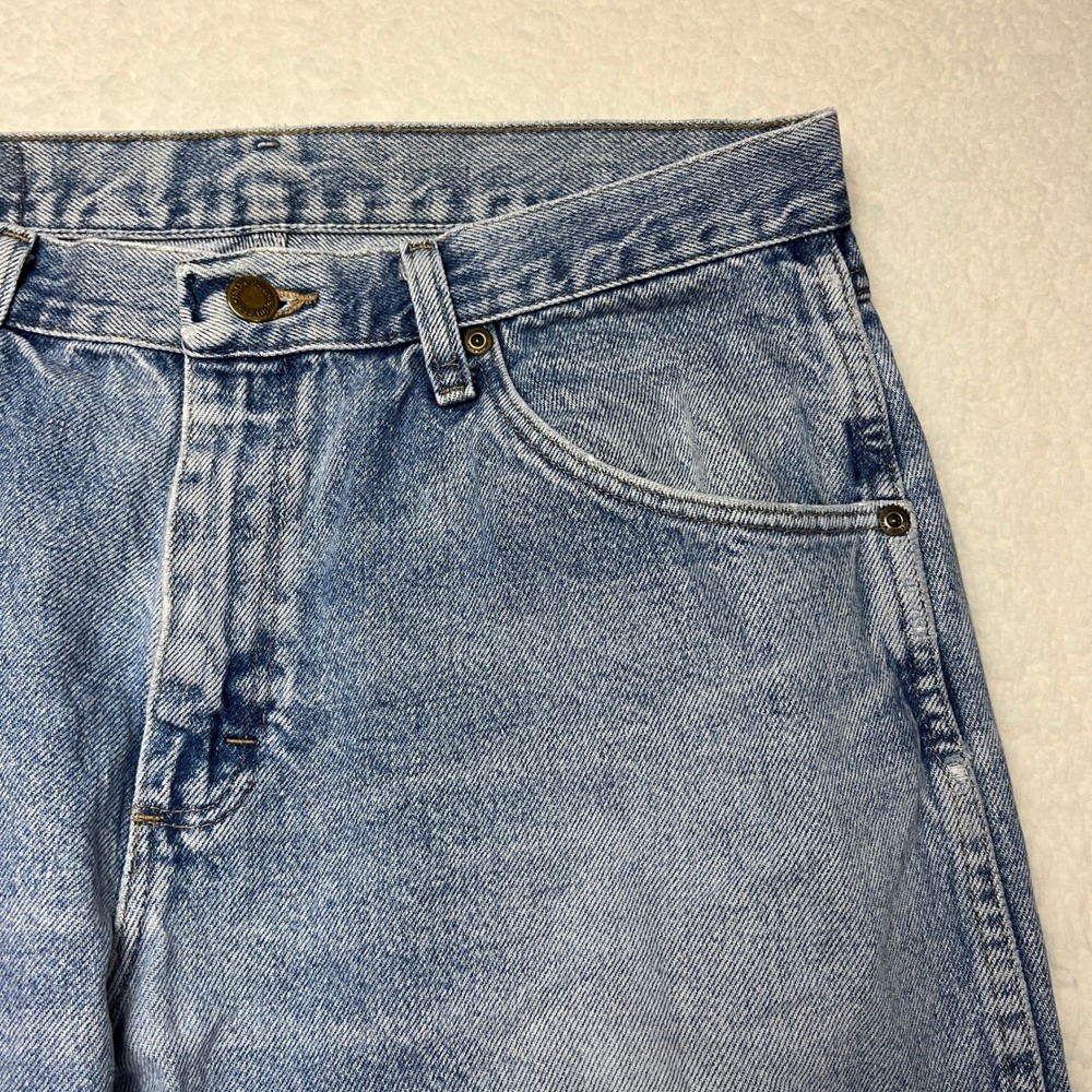 Wrangler Regular Fit Jeans Mens 32x29 Light Wash Denim 96501DS Distressed Hem